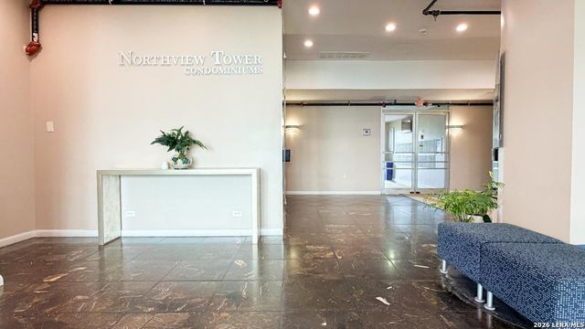 7039 San Pedro Ave Apt 1005, San Antonio, TX 78216