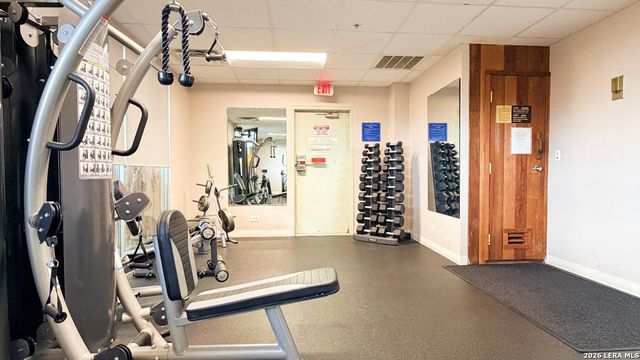 7039 San Pedro Ave Apt 1005, San Antonio, TX 78216