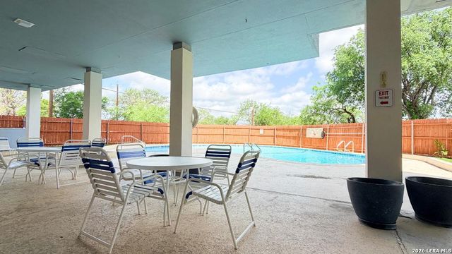 7039 San Pedro Ave Apt 1005, San Antonio, TX 78216