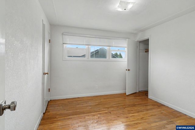 1190 Belaire Dr NW, Salem, OR 97304
