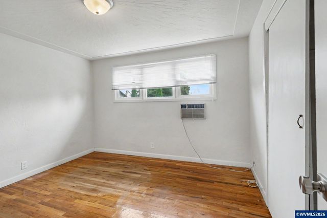 1190 Belaire Dr NW, Salem, OR 97304