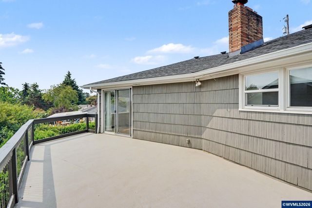 1190 Belaire Dr NW, Salem, OR 97304