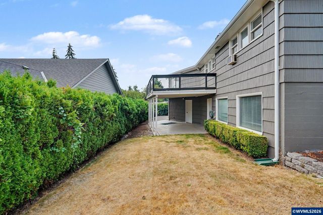 1190 Belaire Dr NW, Salem, OR 97304