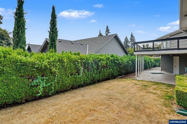 1190 Belaire Dr NW, Salem, OR 97304
