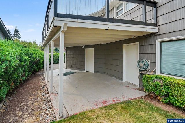 1190 Belaire Dr NW, Salem, OR 97304