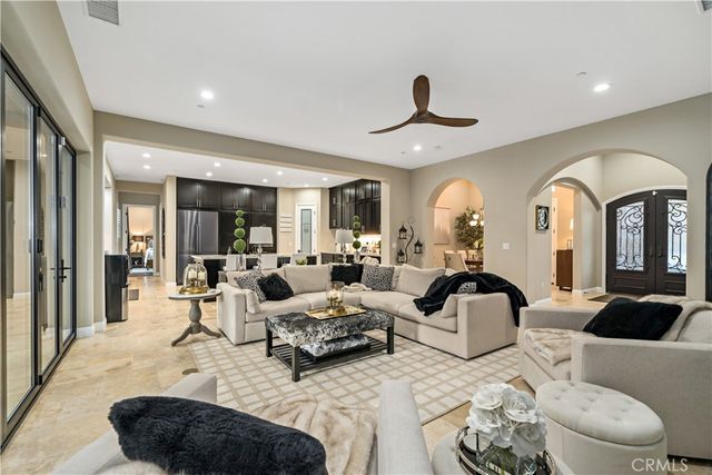 43831 Mountain Run Circle, Temecula, CA 92590