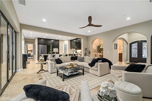 43831 Mountain Run Circle, Temecula, CA 92590