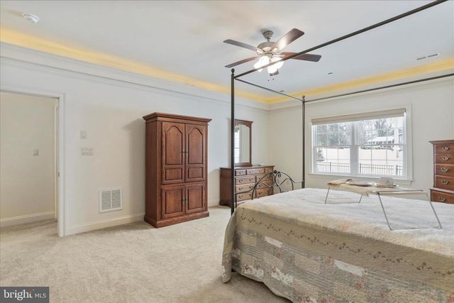 13428 MARQUISE DR, Hagerstown, MD 21742