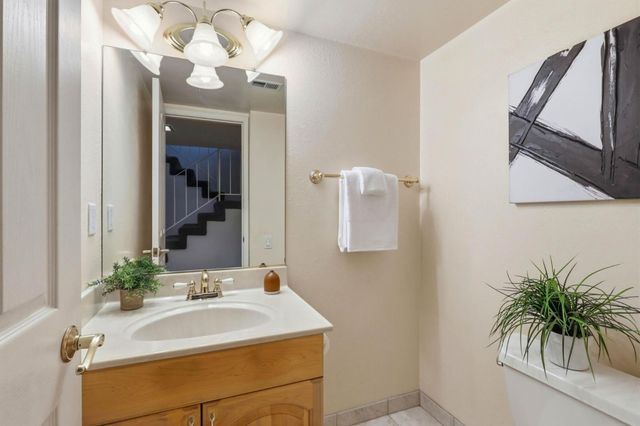 383 Southside Drive, San Jose, CA 95111