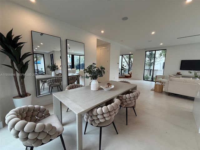 3200 Thomas Ave, Miami, FL 33133