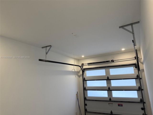 3200 Thomas Ave, Miami, FL 33133