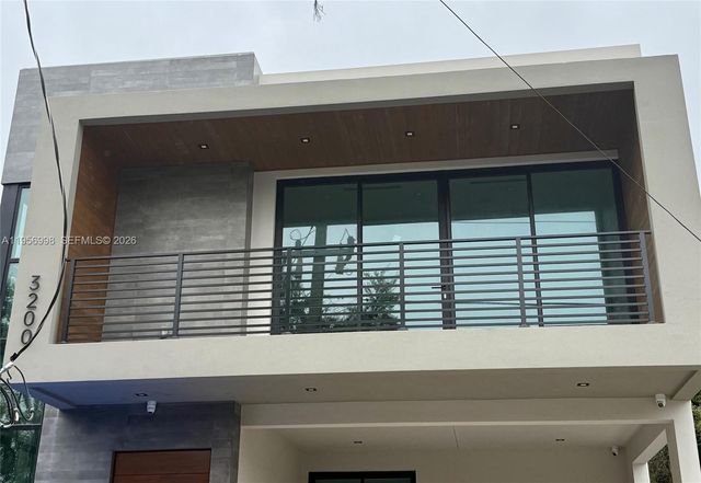 3200 Thomas Ave, Miami, FL 33133