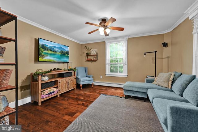536 W HIGH ST, Manheim, PA 17545