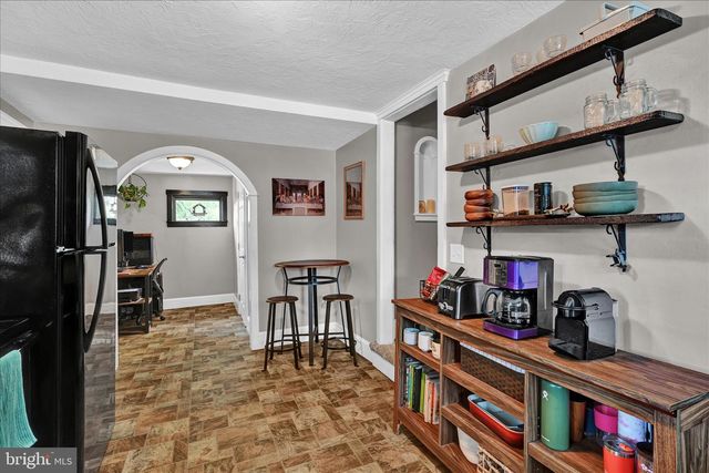 536 W HIGH ST, Manheim, PA 17545