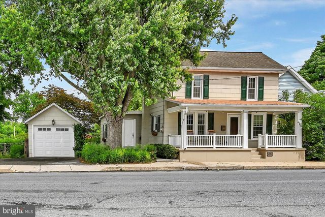 536 W HIGH ST, Manheim, PA 17545