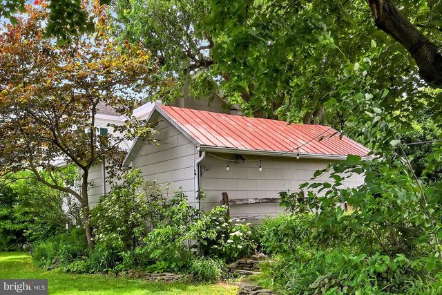 536 W HIGH ST, Manheim, PA 17545