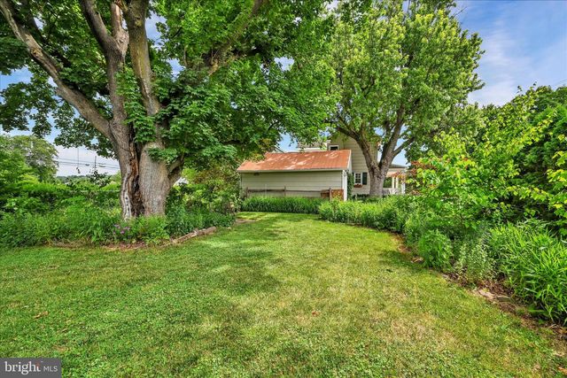536 W HIGH ST, Manheim, PA 17545