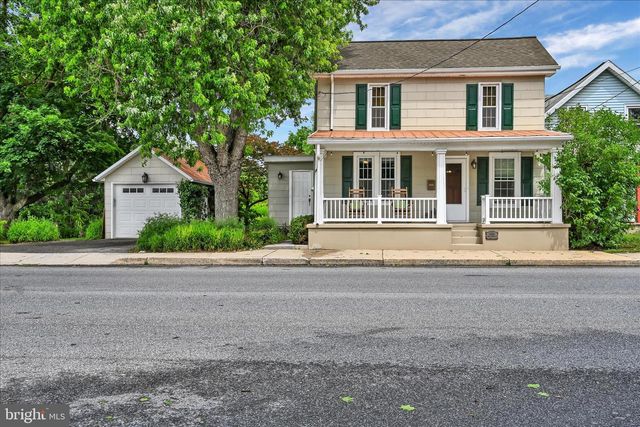 536 W HIGH ST, Manheim, PA 17545