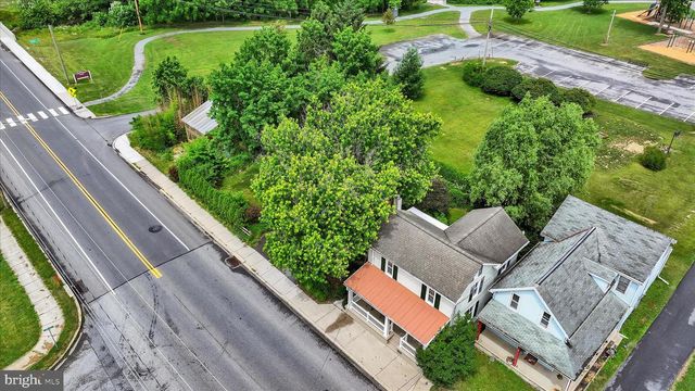 536 W HIGH ST, Manheim, PA 17545