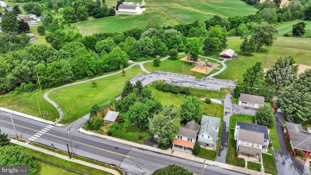 536 W HIGH ST, Manheim, PA 17545