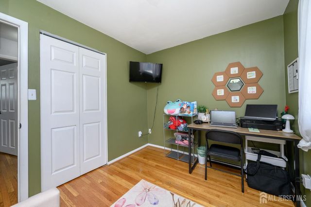 326 Harrison Avenue, Beverly, NJ 08010
