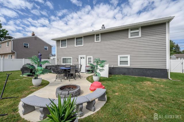 326 Harrison Avenue, Beverly, NJ 08010
