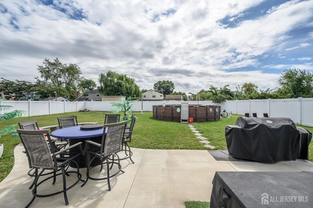 326 Harrison Avenue, Beverly, NJ 08010