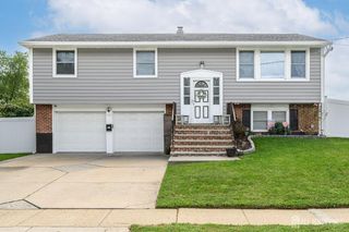 326 Harrison Avenue, Beverly, NJ 08010