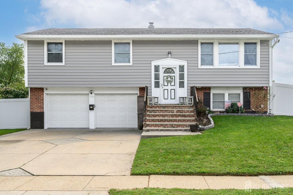 326 Harrison Avenue, Beverly, NJ 08010