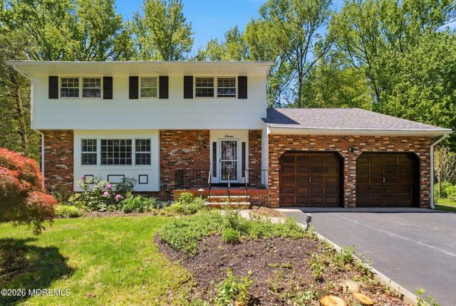 7 Oakland Road, Old Bridge, NJ 08857
