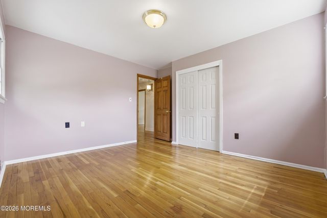 7 Oakland Road, Old Bridge, NJ 08857