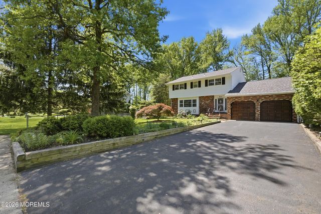 7 Oakland Road, Old Bridge, NJ 08857