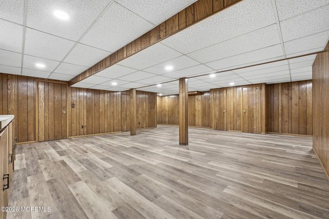 7 Oakland Road, Old Bridge, NJ 08857