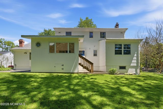 7 Oakland Road, Old Bridge, NJ 08857