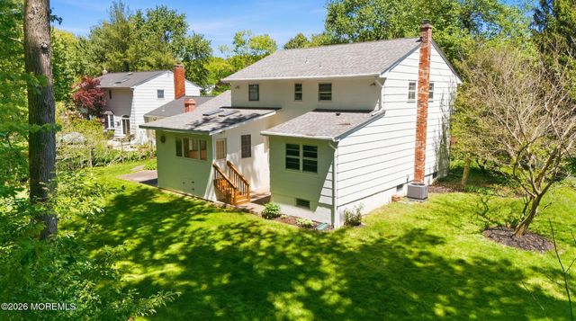 7 Oakland Road, Old Bridge, NJ 08857