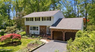 7 Oakland Road, Old Bridge, NJ 08857