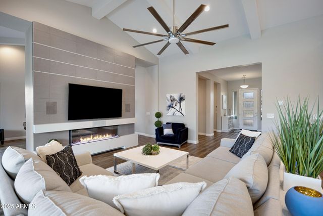 10420 E TRILLIUM Avenue, Mesa, AZ 85212