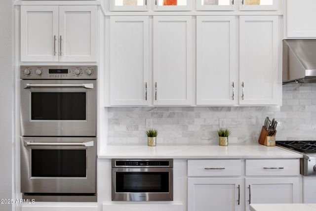 10420 E TRILLIUM Avenue, Mesa, AZ 85212