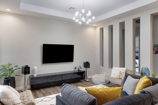 10420 E TRILLIUM Avenue, Mesa, AZ 85212