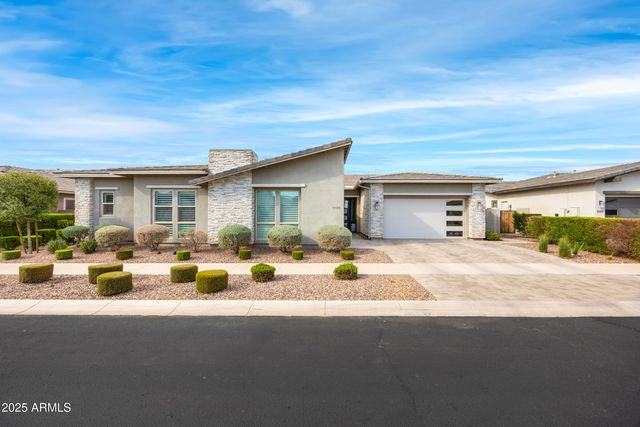 10420 E TRILLIUM Avenue, Mesa, AZ 85212