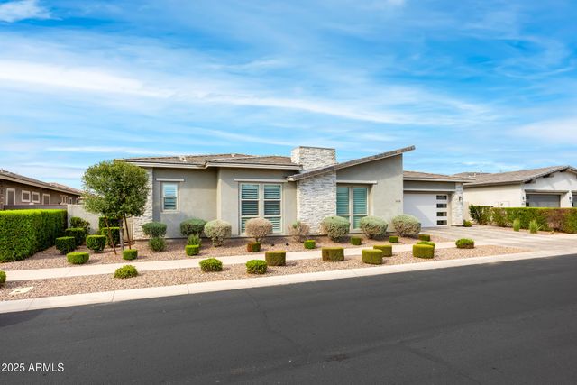 10420 E TRILLIUM Avenue, Mesa, AZ 85212