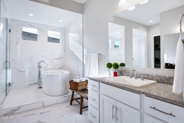 10420 E TRILLIUM Avenue, Mesa, AZ 85212