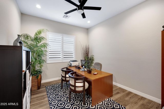 10420 E TRILLIUM Avenue, Mesa, AZ 85212