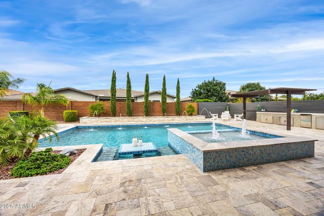 10420 E TRILLIUM Avenue, Mesa, AZ 85212