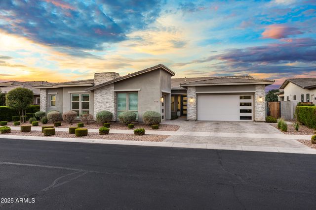 10420 E TRILLIUM Avenue, Mesa, AZ 85212