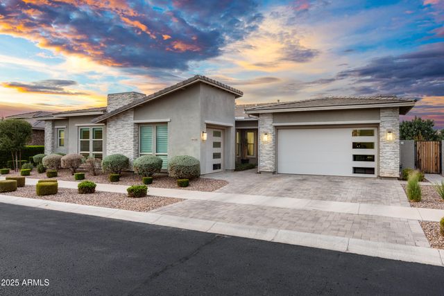 10420 E TRILLIUM Avenue, Mesa, AZ 85212