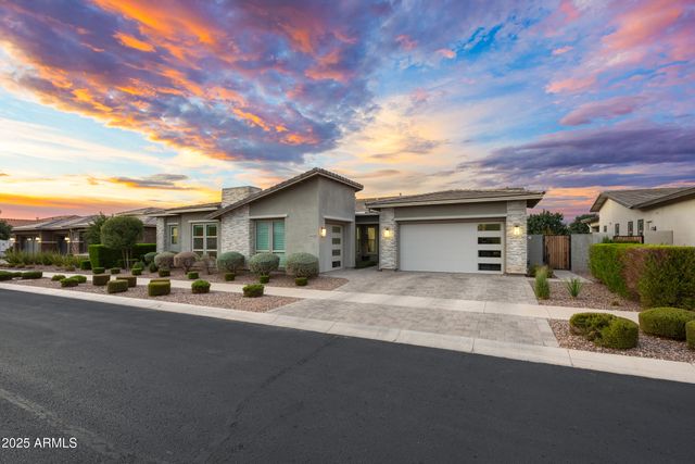 10420 E TRILLIUM Avenue, Mesa, AZ 85212