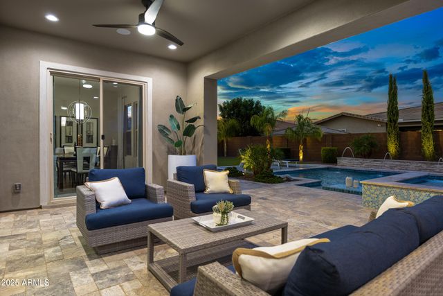 10420 E TRILLIUM Avenue, Mesa, AZ 85212