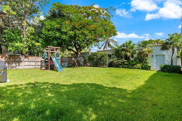 2153 SW 13th St, Miami, FL 33145