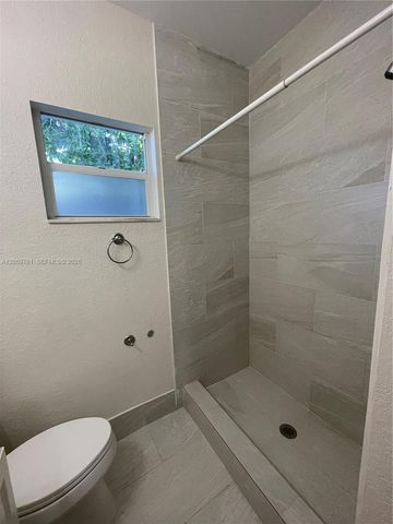 2153 SW 13th St, Miami, FL 33145